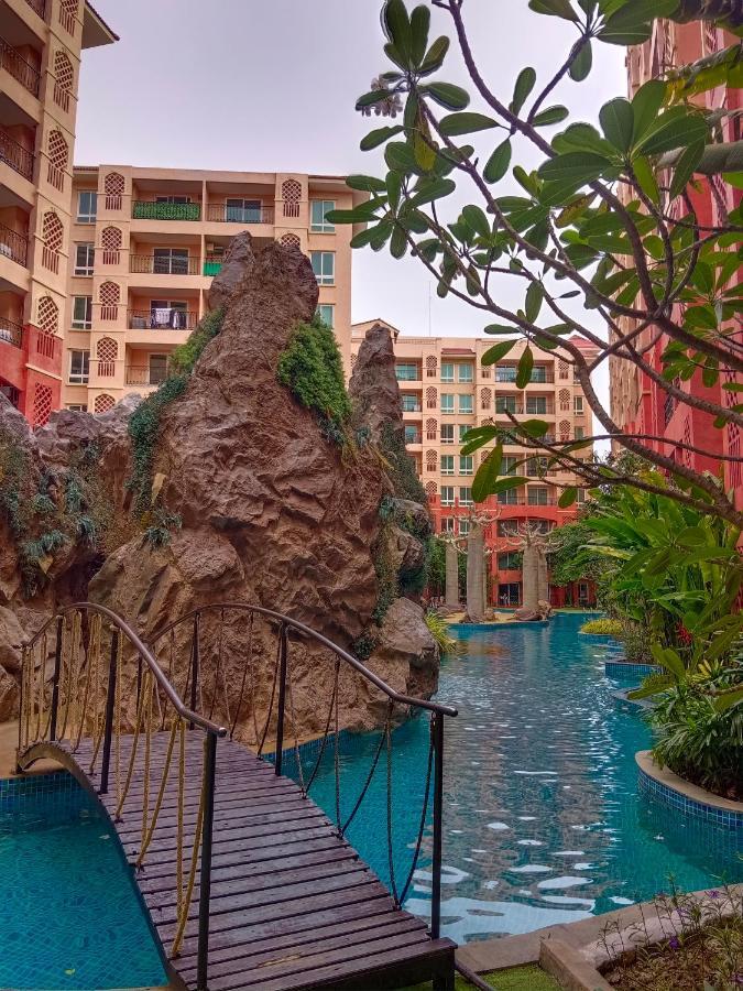 Seven Seas Condo Resort Beautiful Location Jomtien Beach Exteriör bild