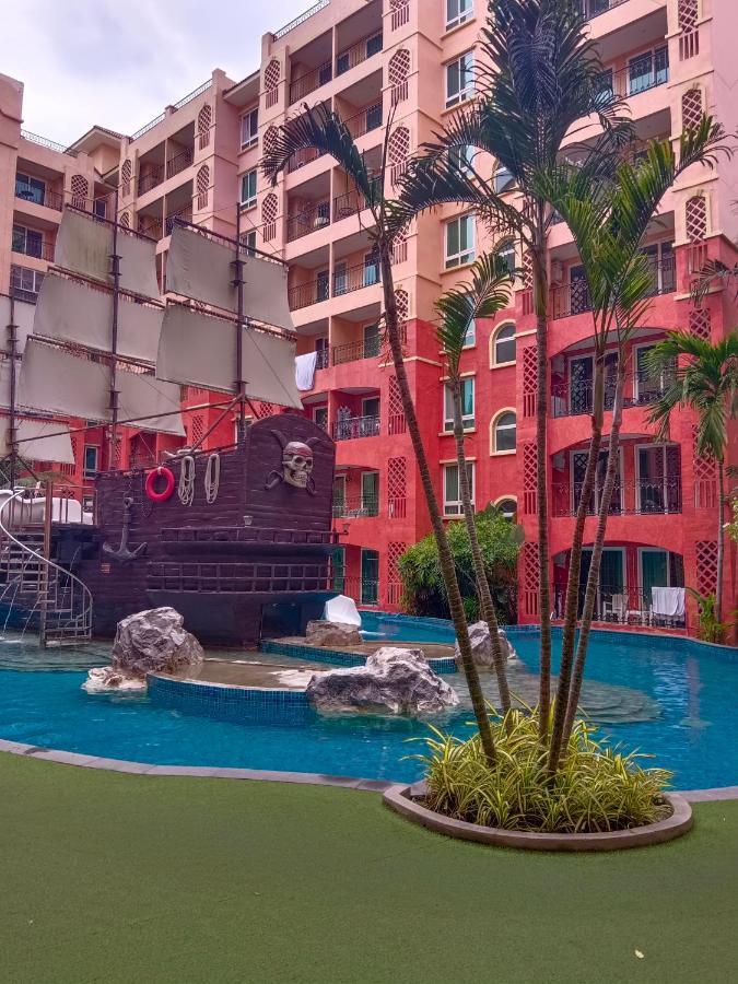 Seven Seas Condo Resort Beautiful Location Jomtien Beach Exteriör bild