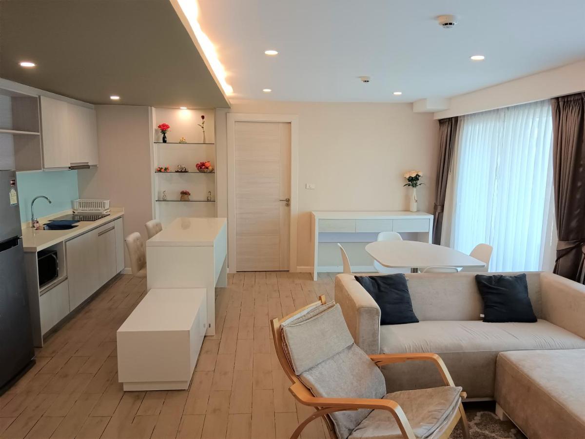 Seven Seas Condo Resort Beautiful Location Jomtien Beach Exteriör bild