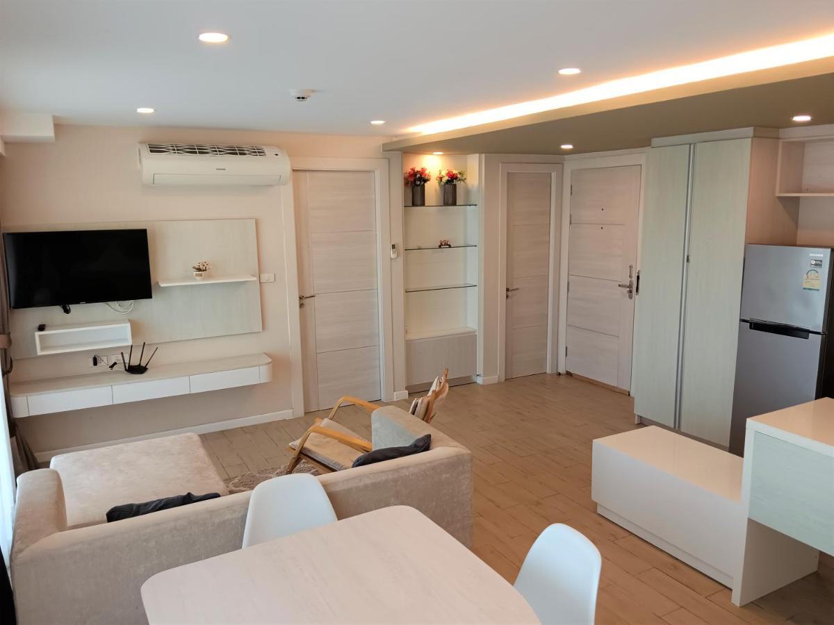 Seven Seas Condo Resort Beautiful Location Jomtien Beach Exteriör bild