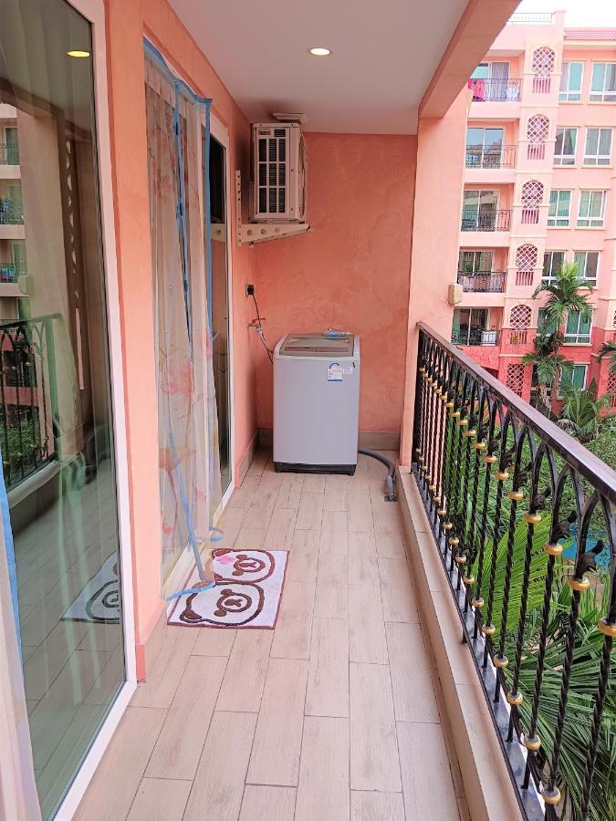 Seven Seas Condo Resort Beautiful Location Jomtien Beach Exteriör bild
